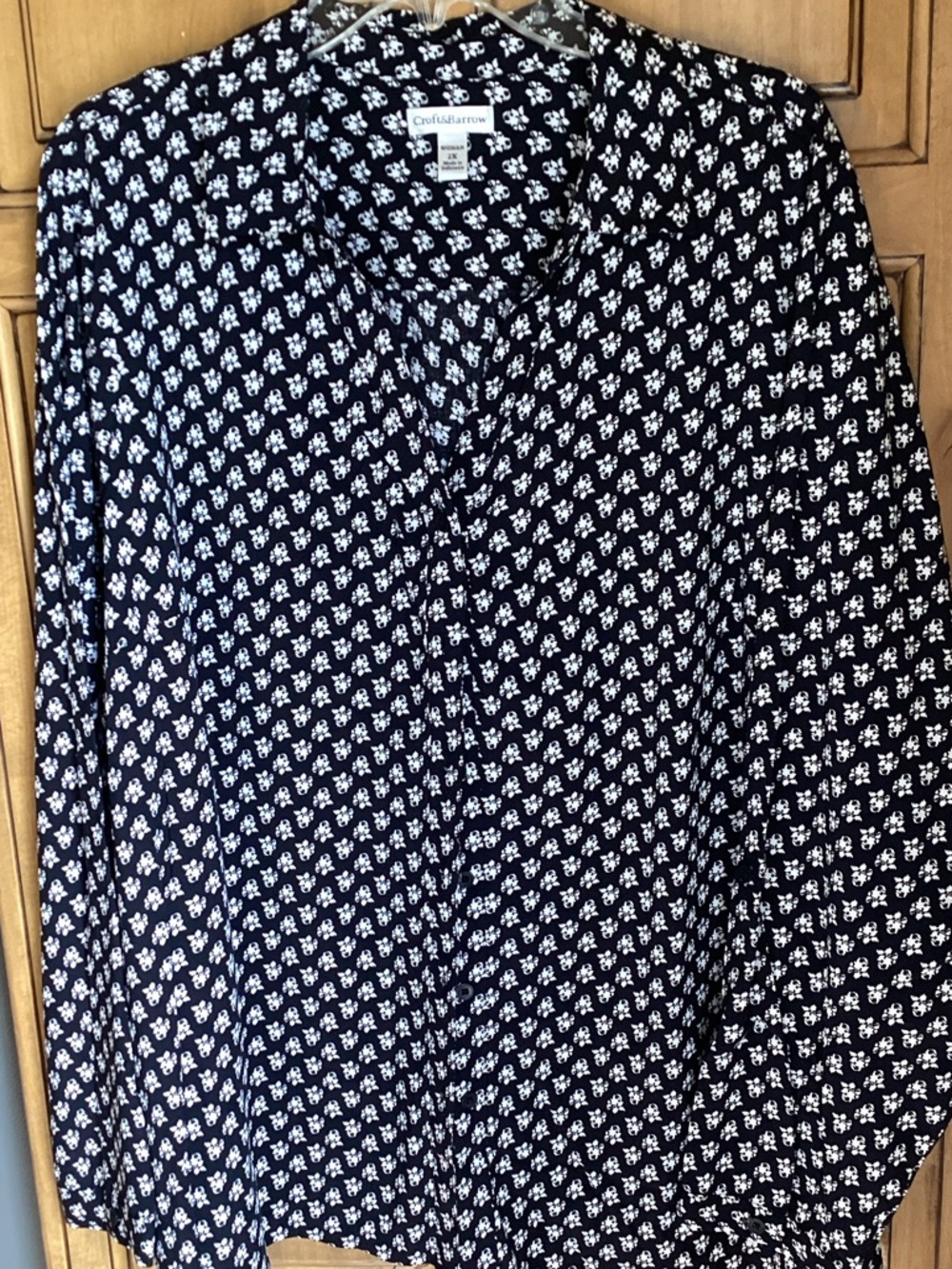 Croft & Barrow Black and White Floral Button-Up Blouse